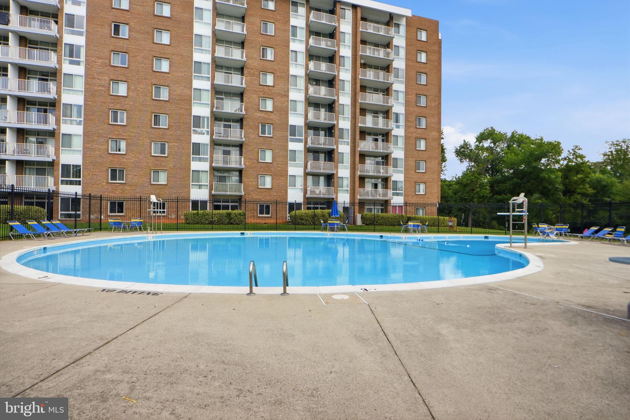 CHARLESTOWNE VILLAGE - Residential