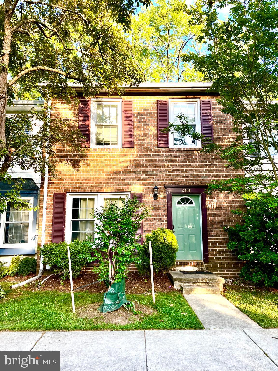 VILLAGE OF OLDE MILL - Residential Lease