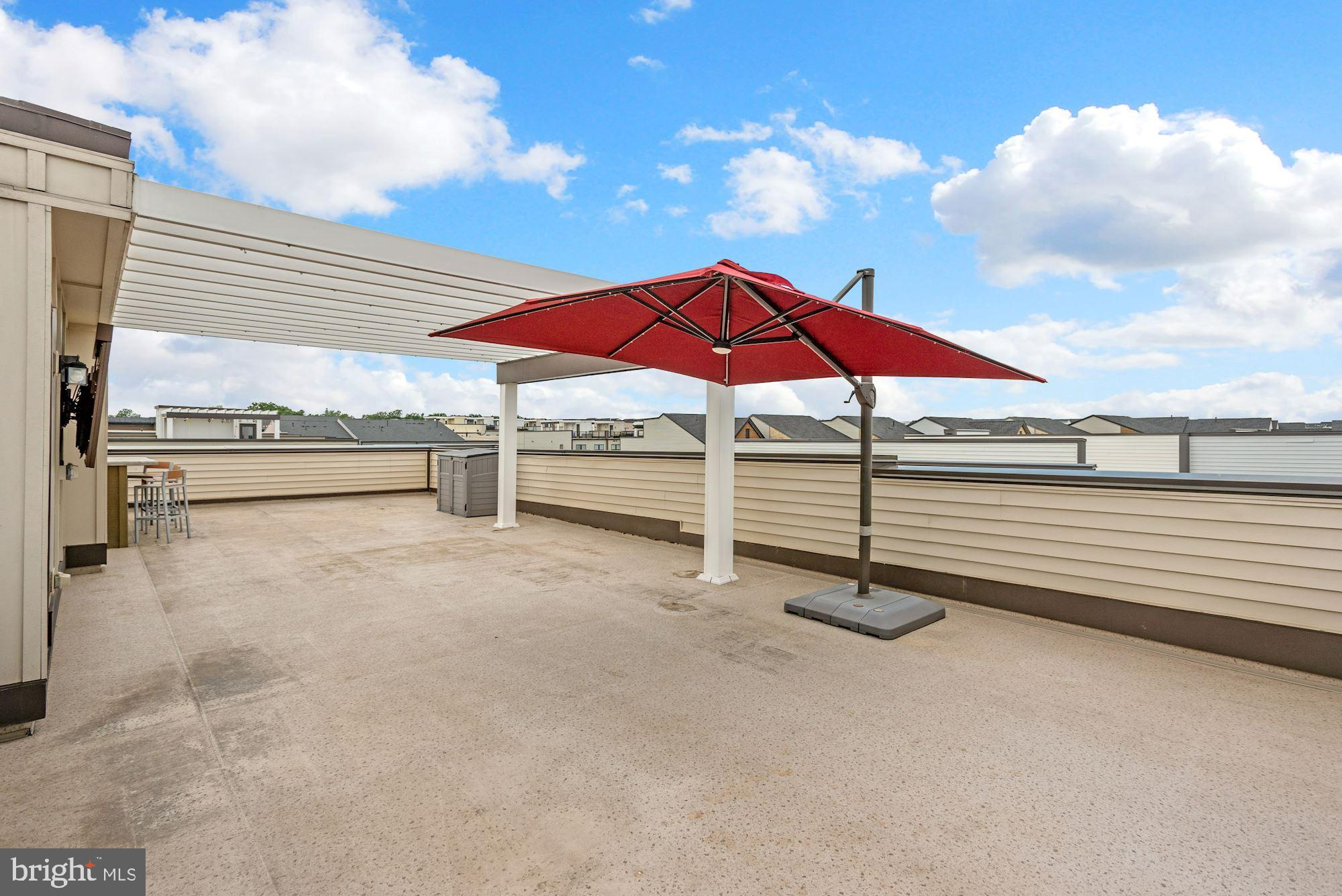 GARDEN DISTRICT AT BRAMBLETON TOWN CENTER - Residential