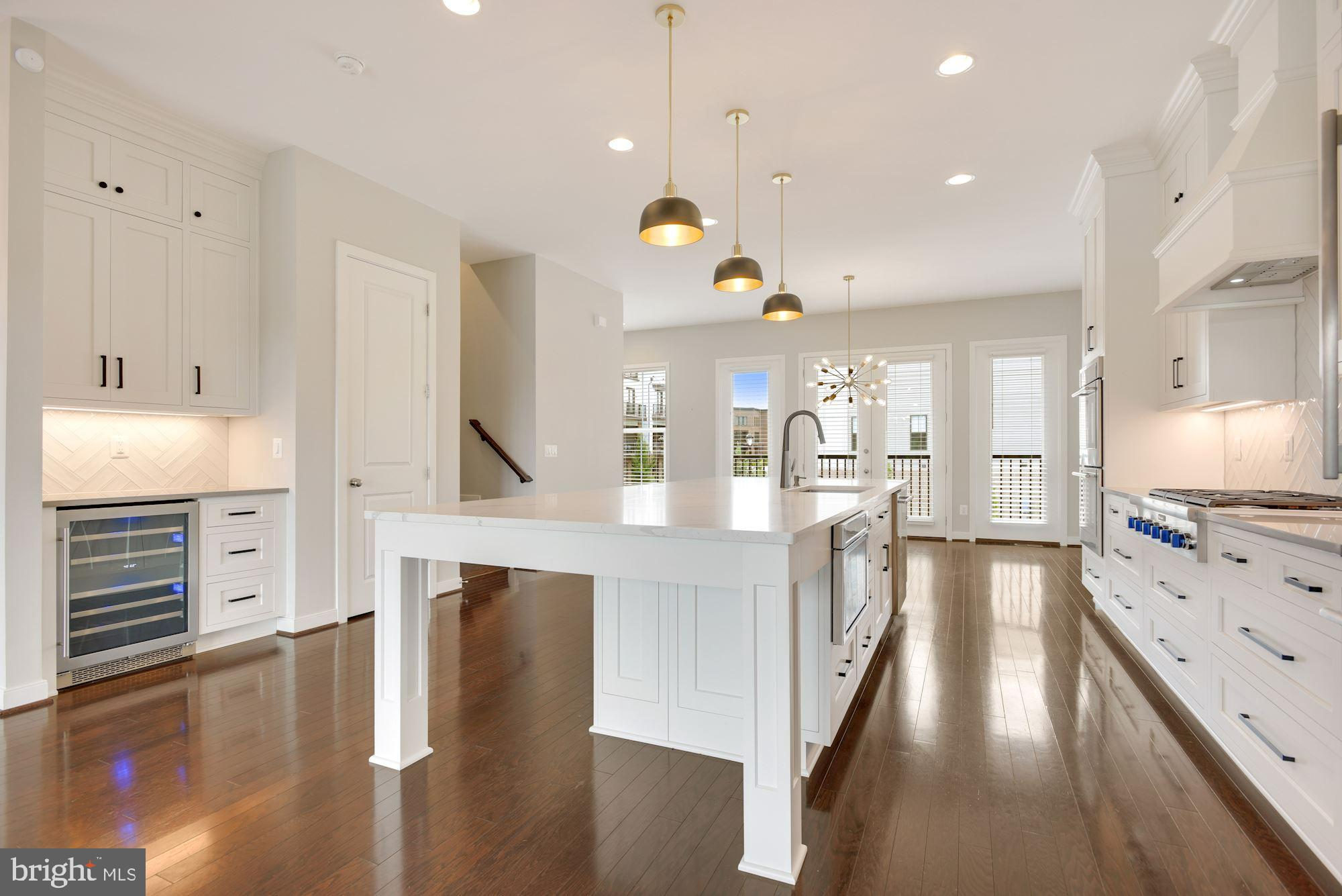 GARDEN DISTRICT AT BRAMBLETON TOWN CENTER - Residential