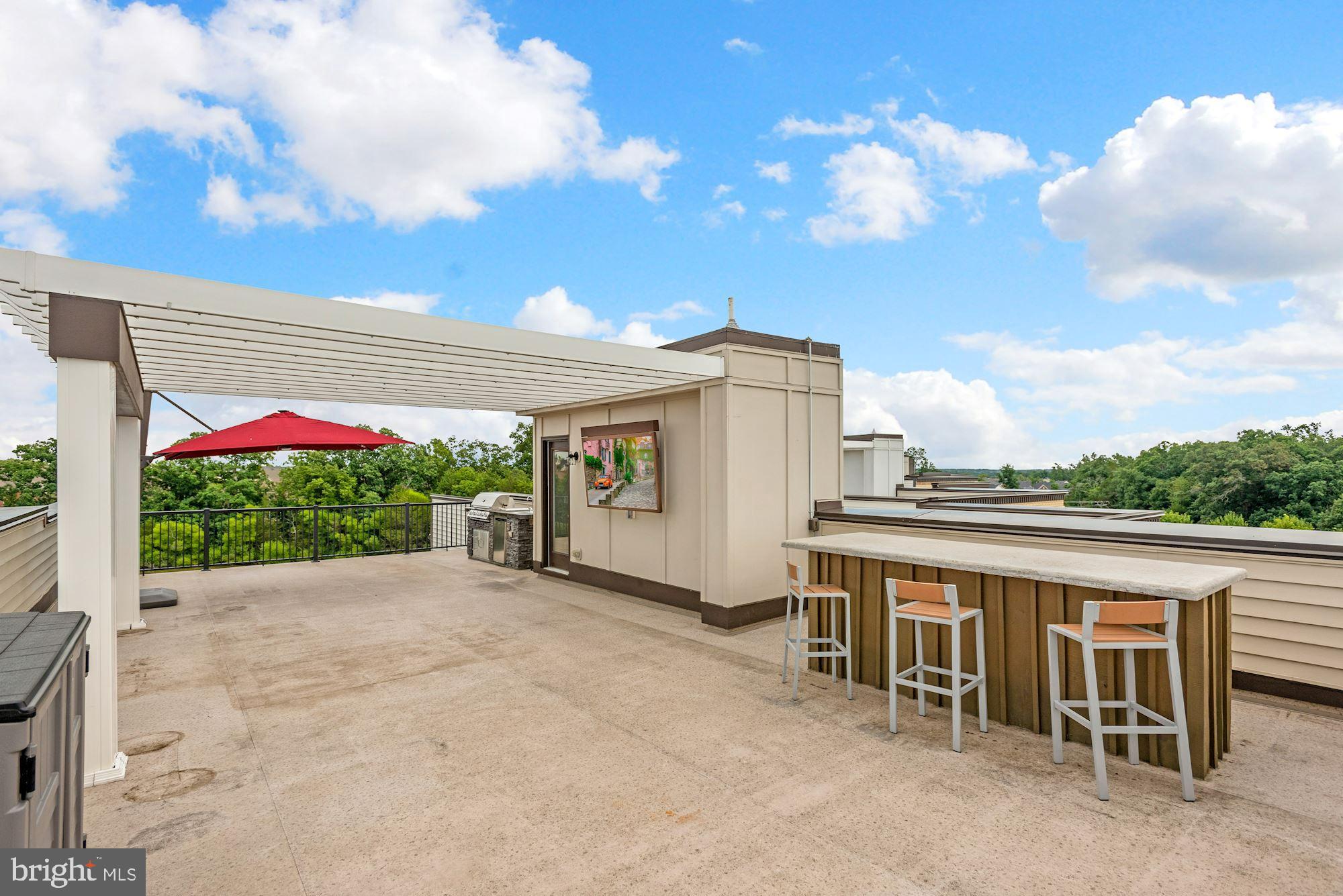 GARDEN DISTRICT AT BRAMBLETON TOWN CENTER - Residential
