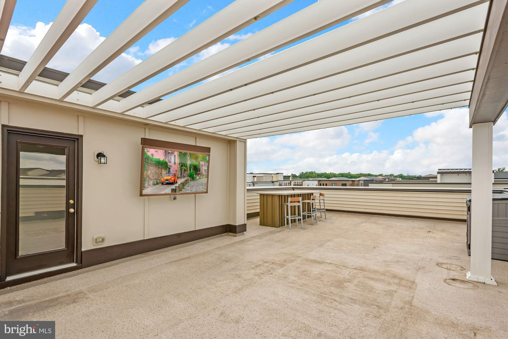 GARDEN DISTRICT AT BRAMBLETON TOWN CENTER - Residential