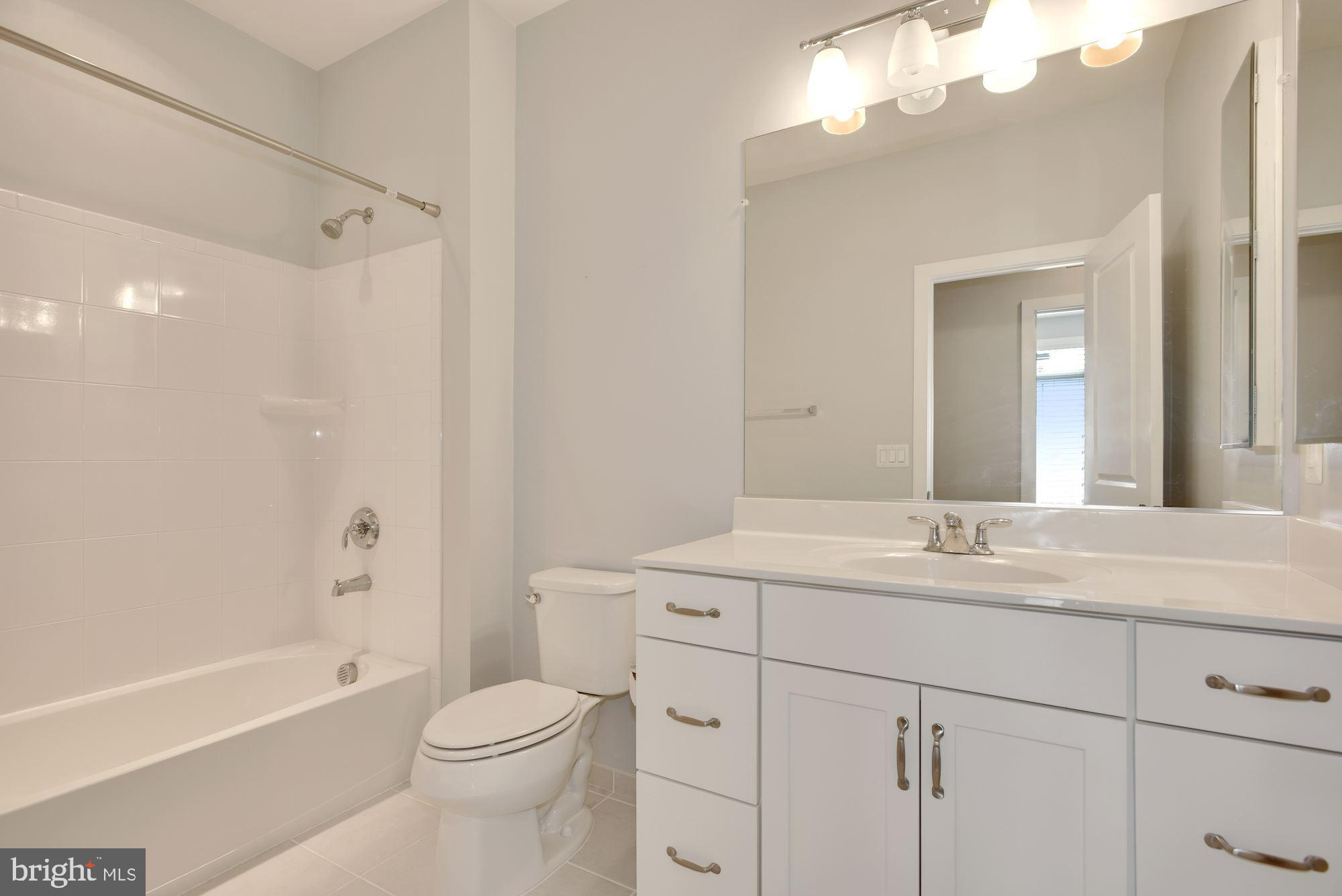 GARDEN DISTRICT AT BRAMBLETON TOWN CENTER - Residential