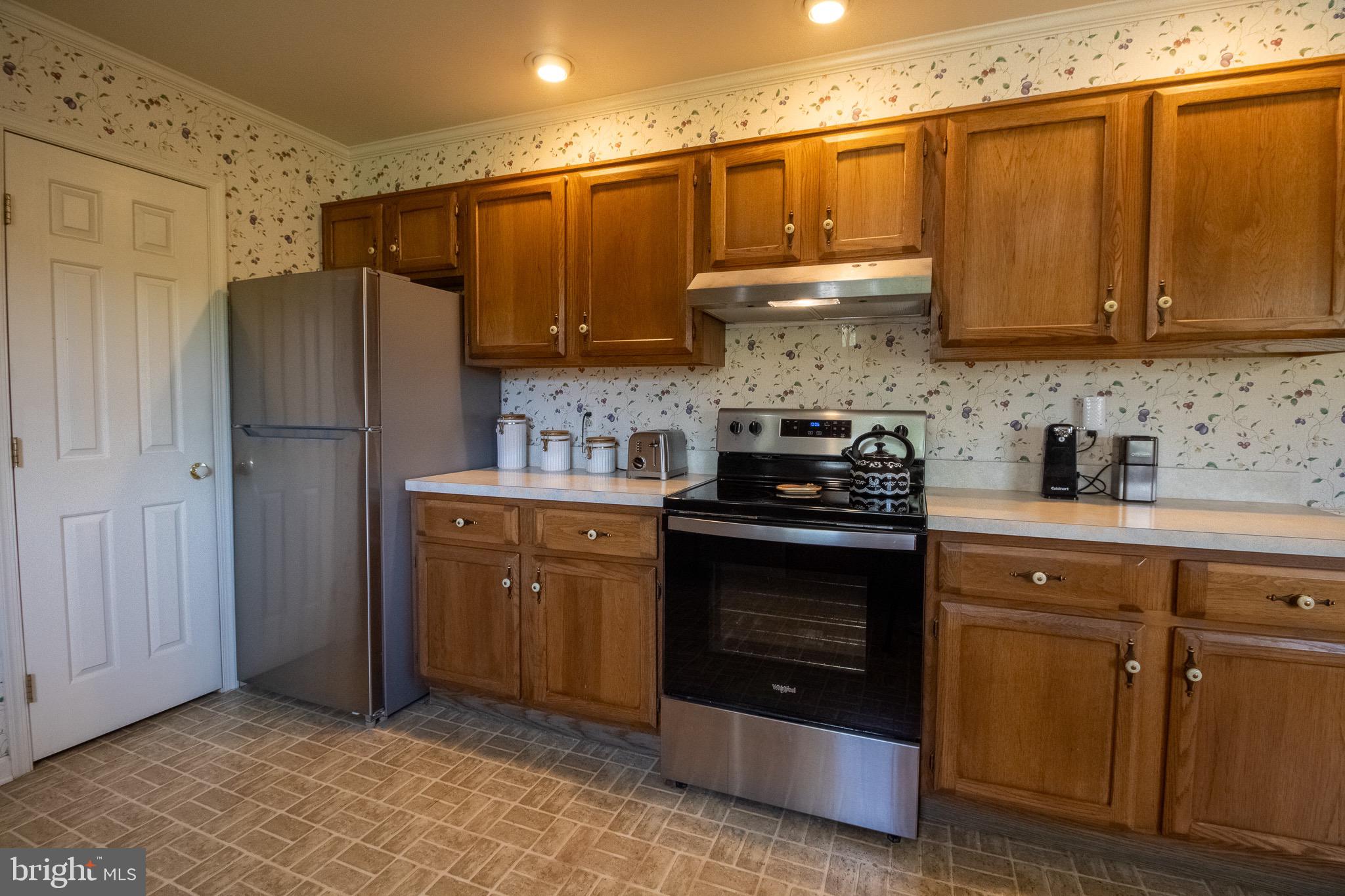 MEADOWBROOK - Residential