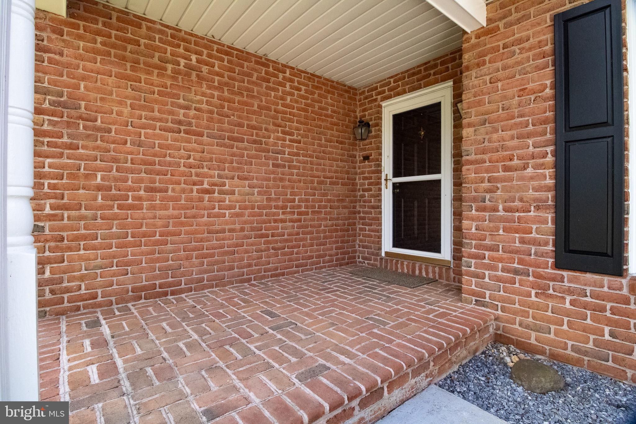 MEADOWBROOK - Residential