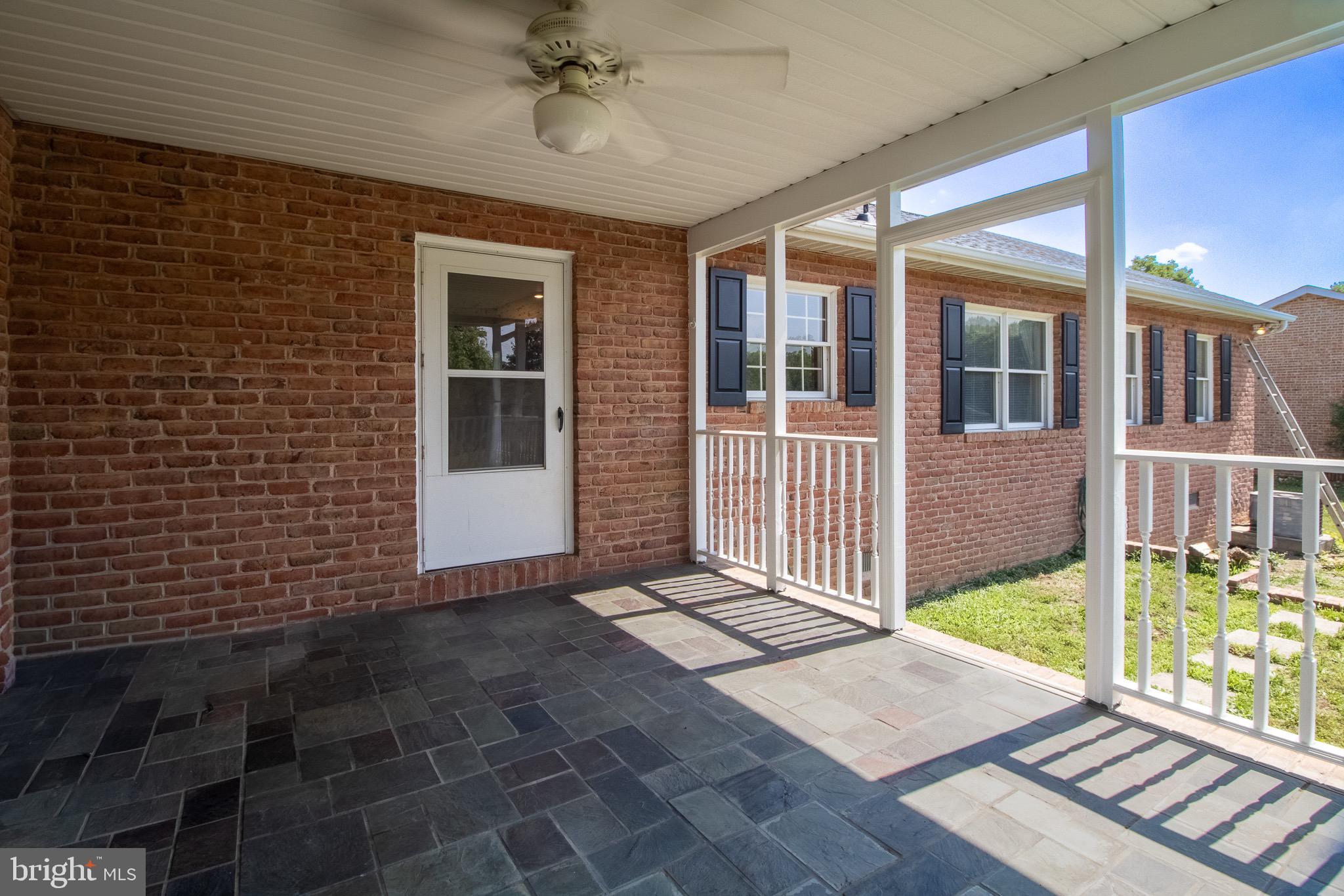 MEADOWBROOK - Residential