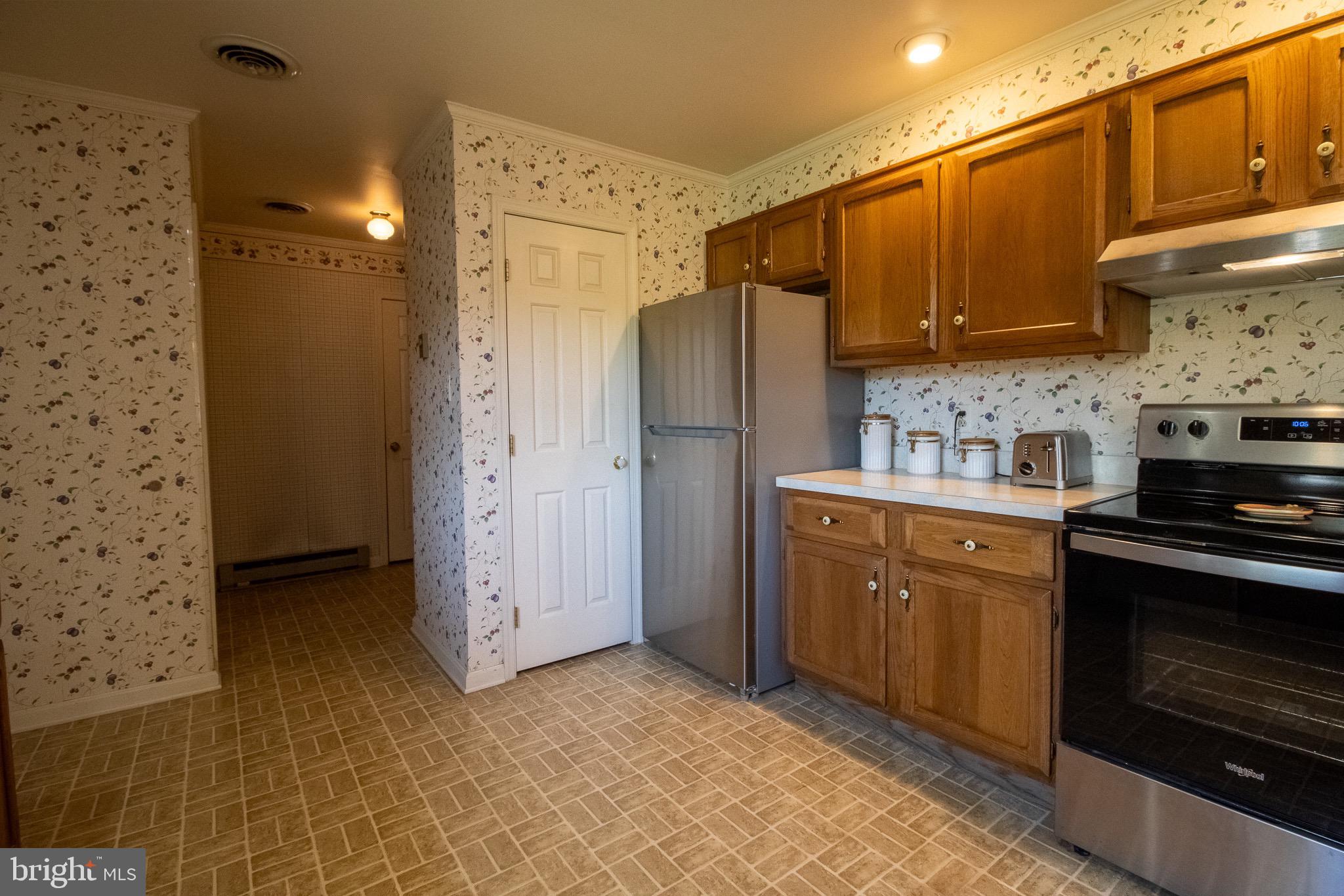 MEADOWBROOK - Residential