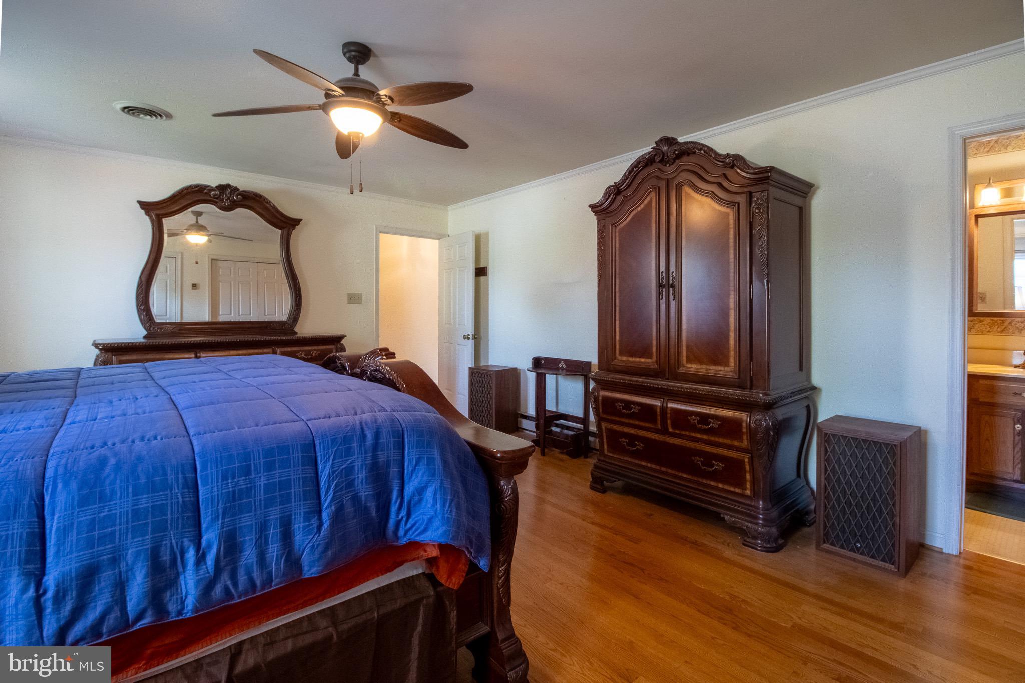 MEADOWBROOK - Residential