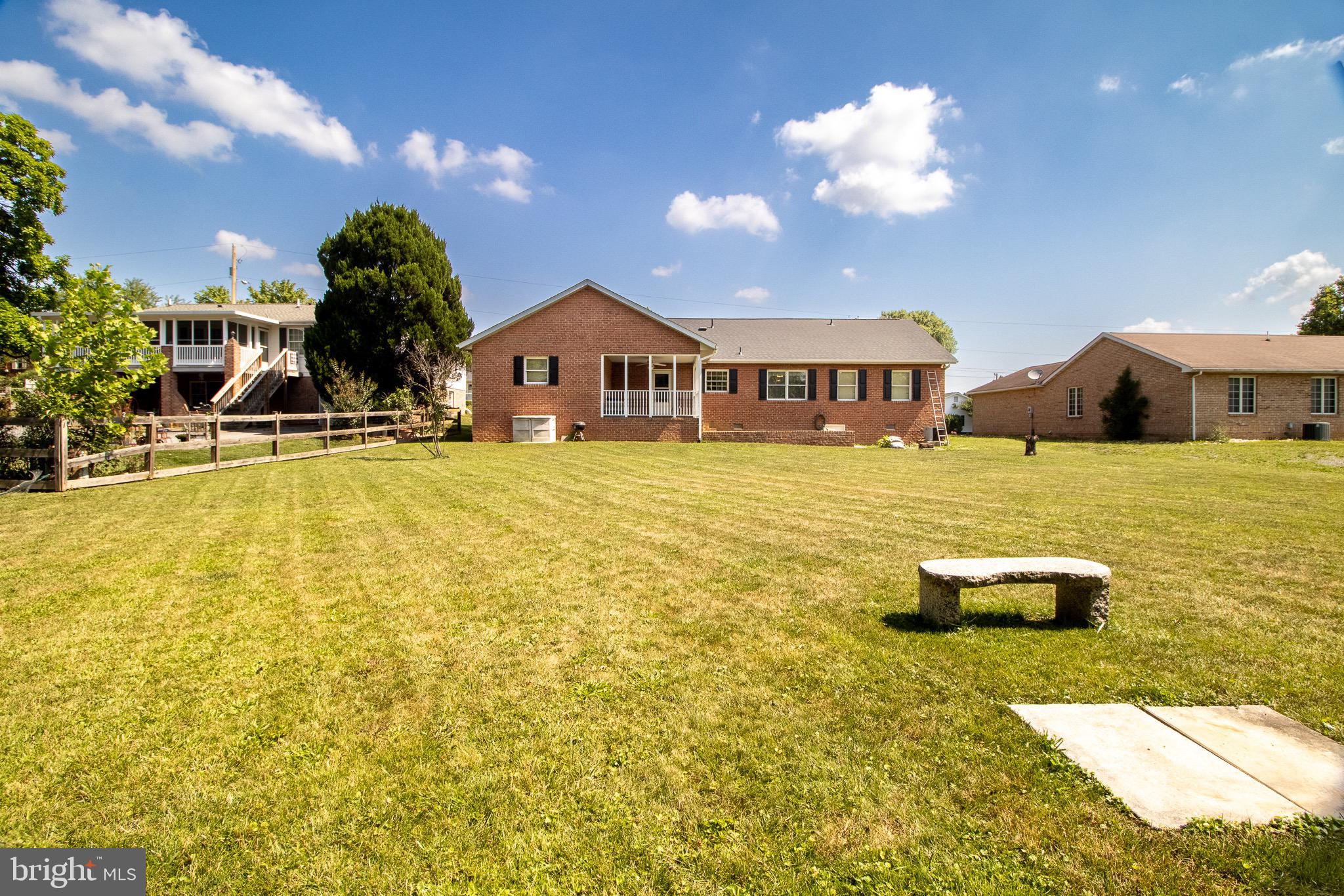 MEADOWBROOK - Residential
