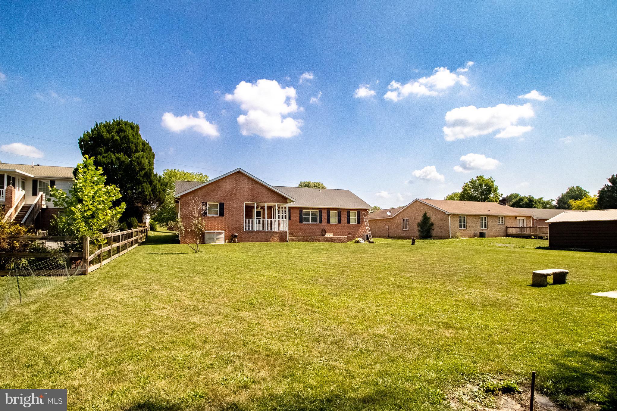 MEADOWBROOK - Residential