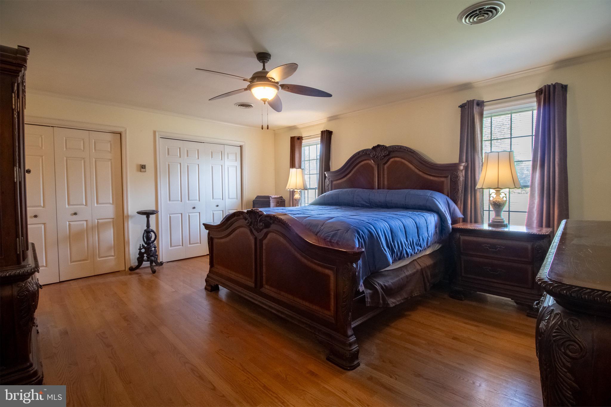 MEADOWBROOK - Residential