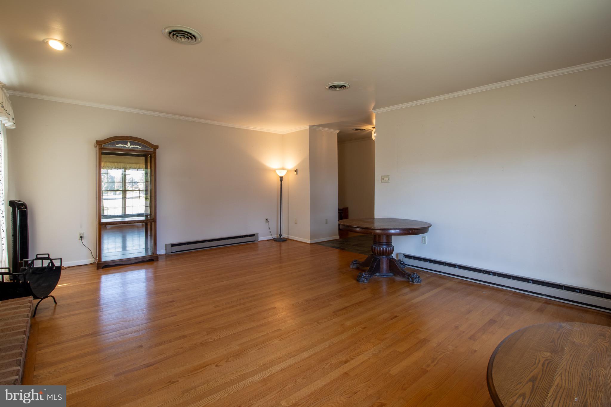 MEADOWBROOK - Residential