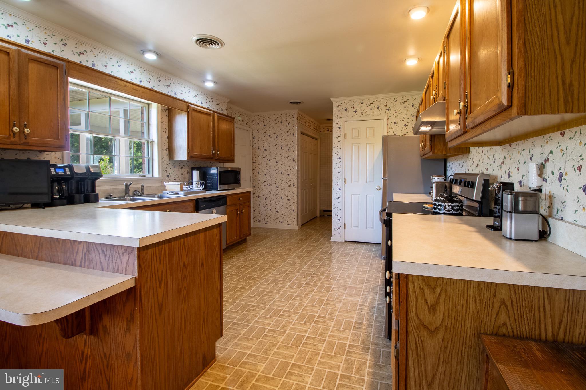 MEADOWBROOK - Residential