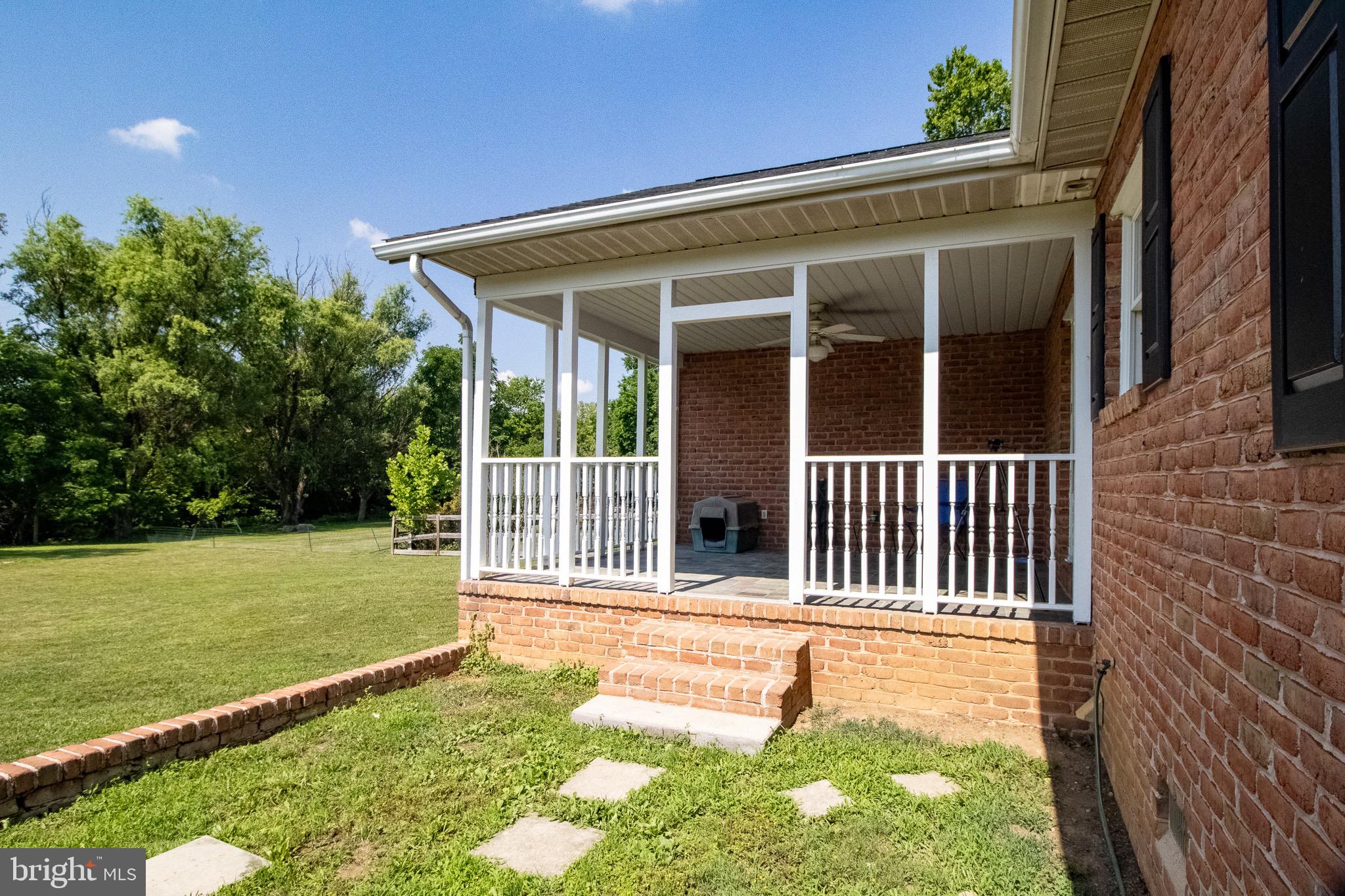 MEADOWBROOK - Residential