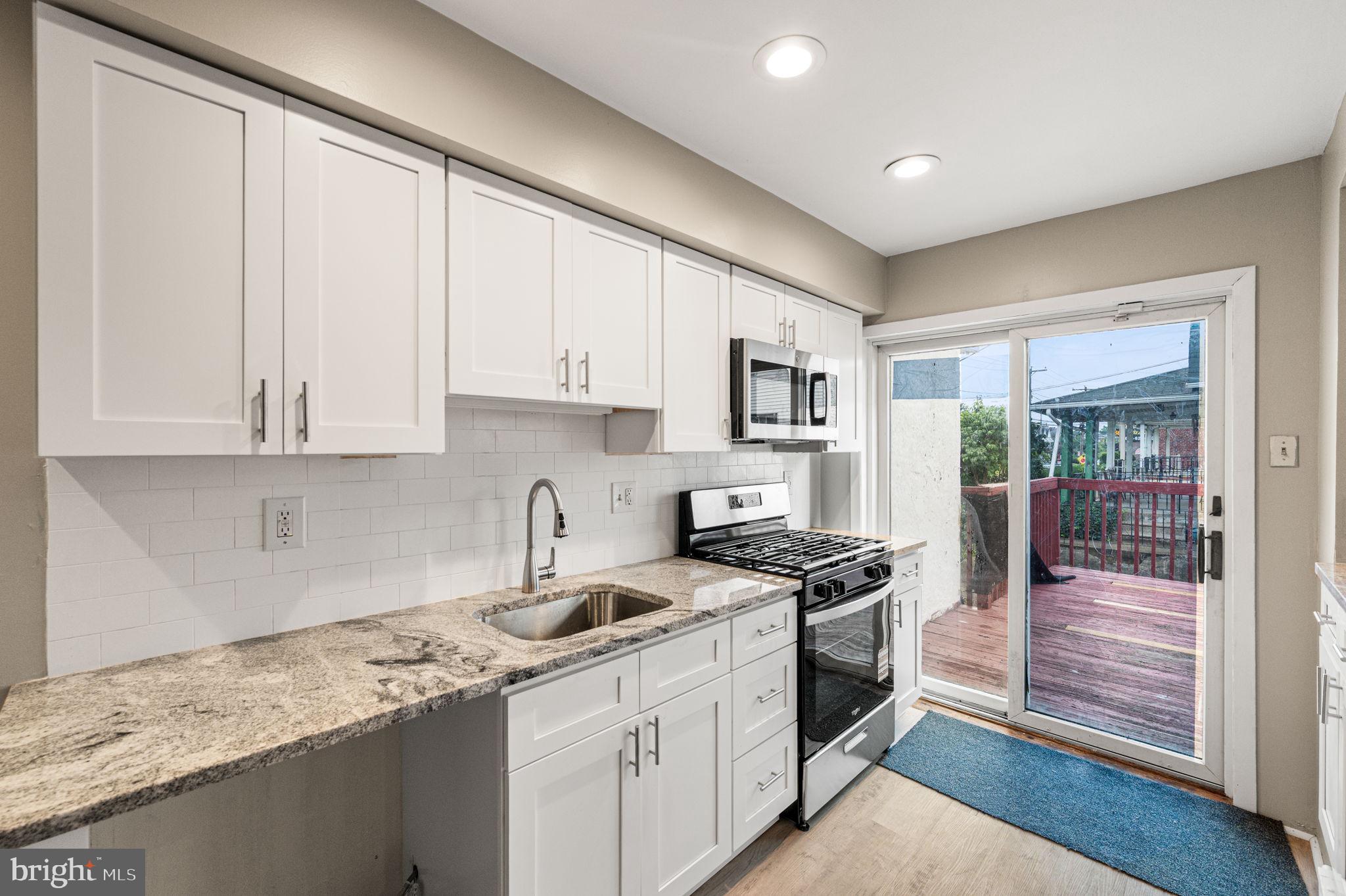 LANSDOWNE - Residential