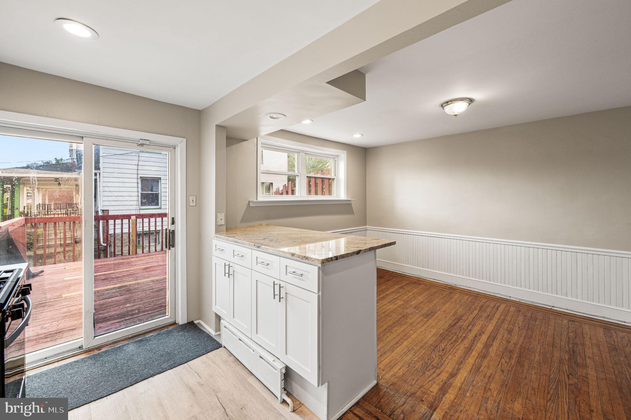 LANSDOWNE - Residential