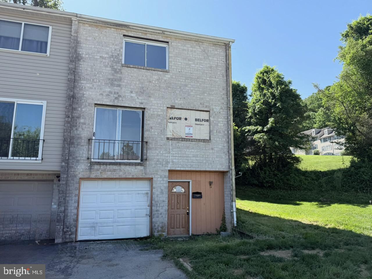 BRANFORD WOODS - Residential