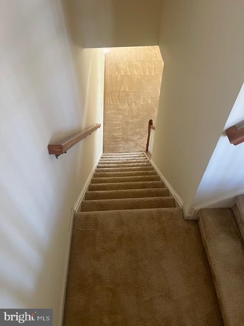 FARMWELL HUNT - Residential Lease