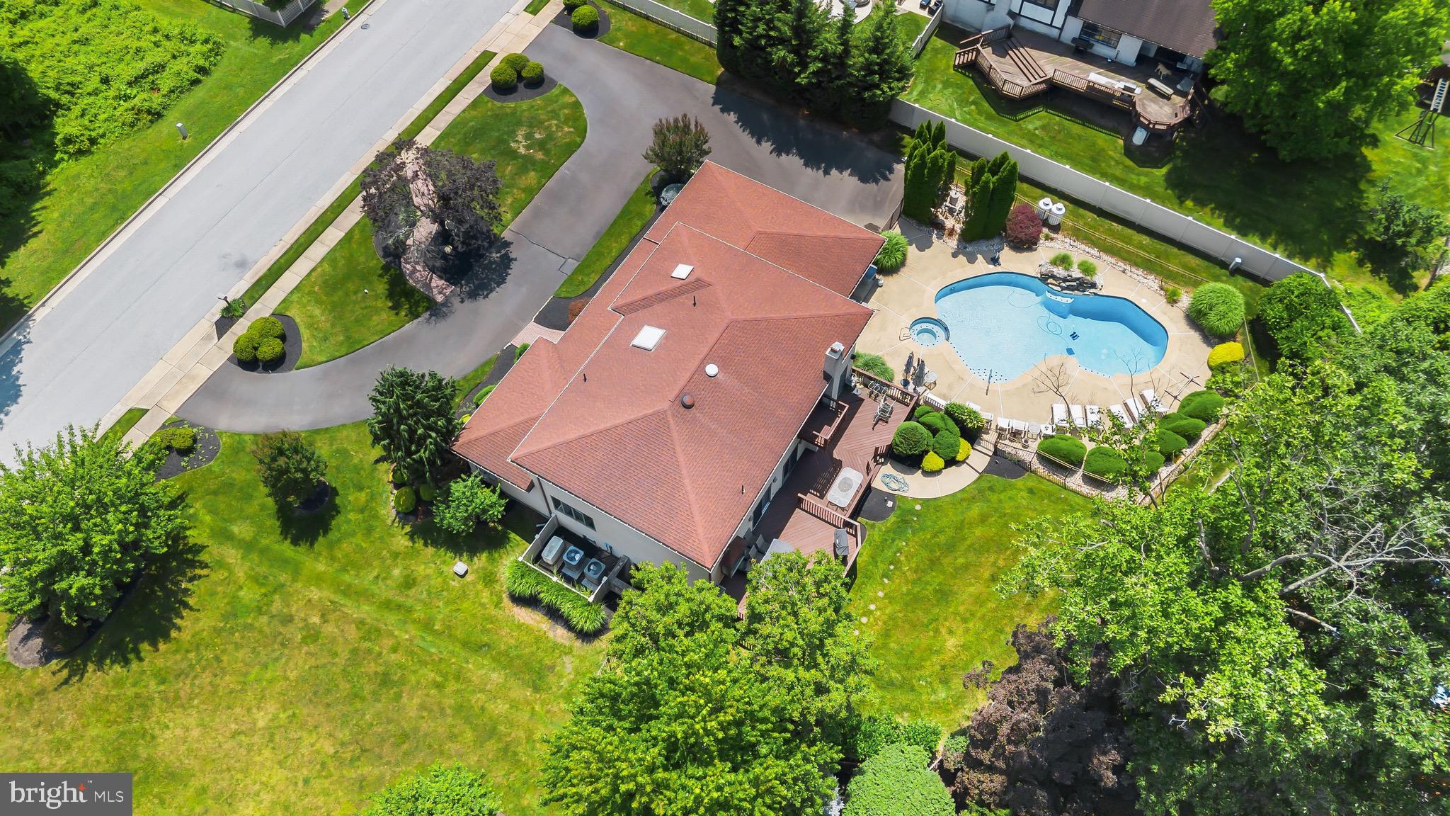 JUSTA FARMS - Residential