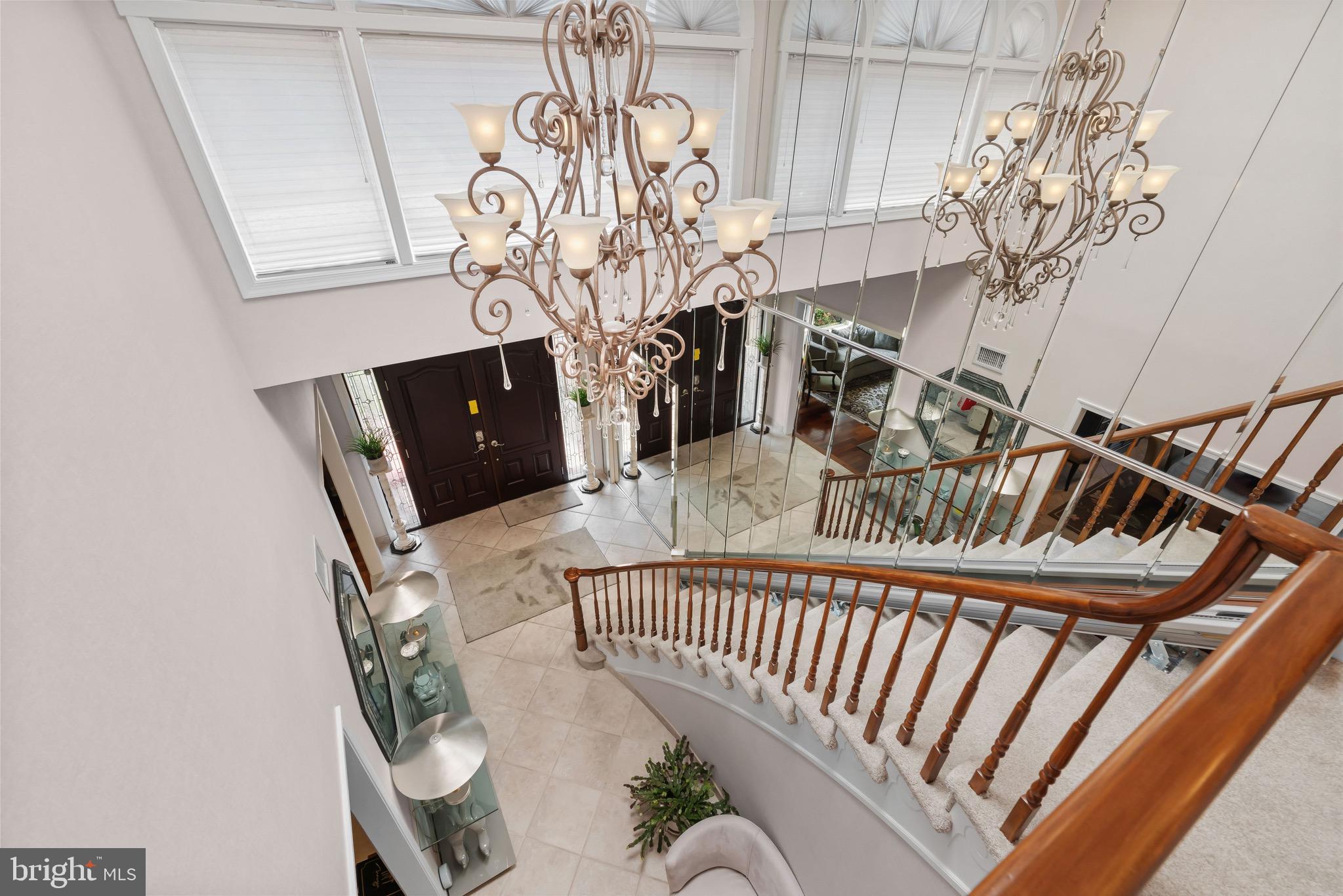 JUSTA FARMS - Residential