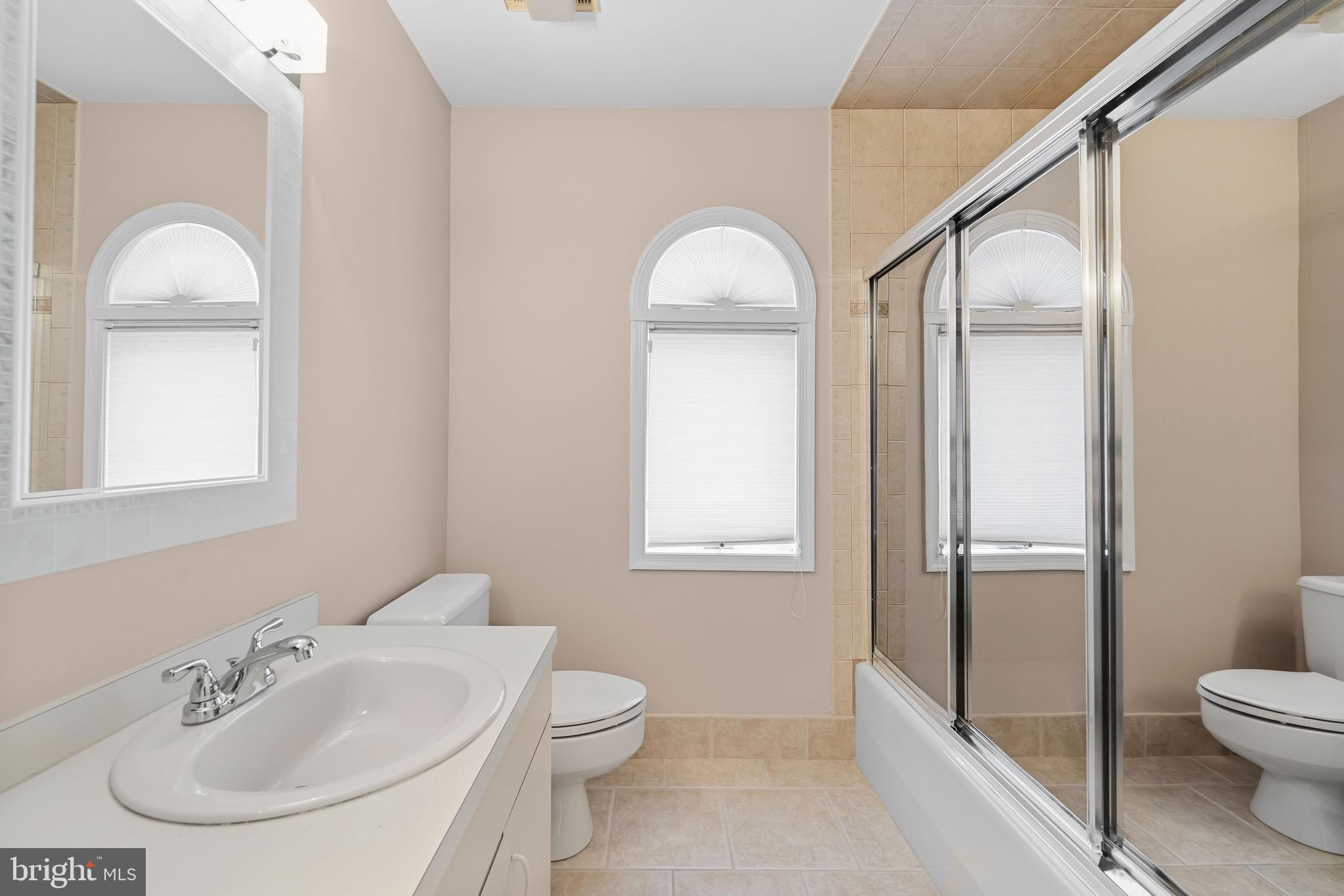 JUSTA FARMS - Residential