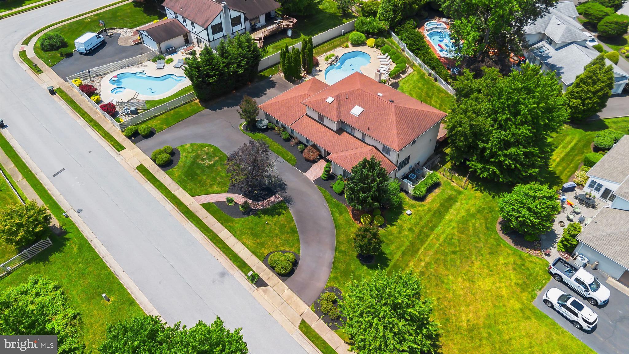 JUSTA FARMS - Residential