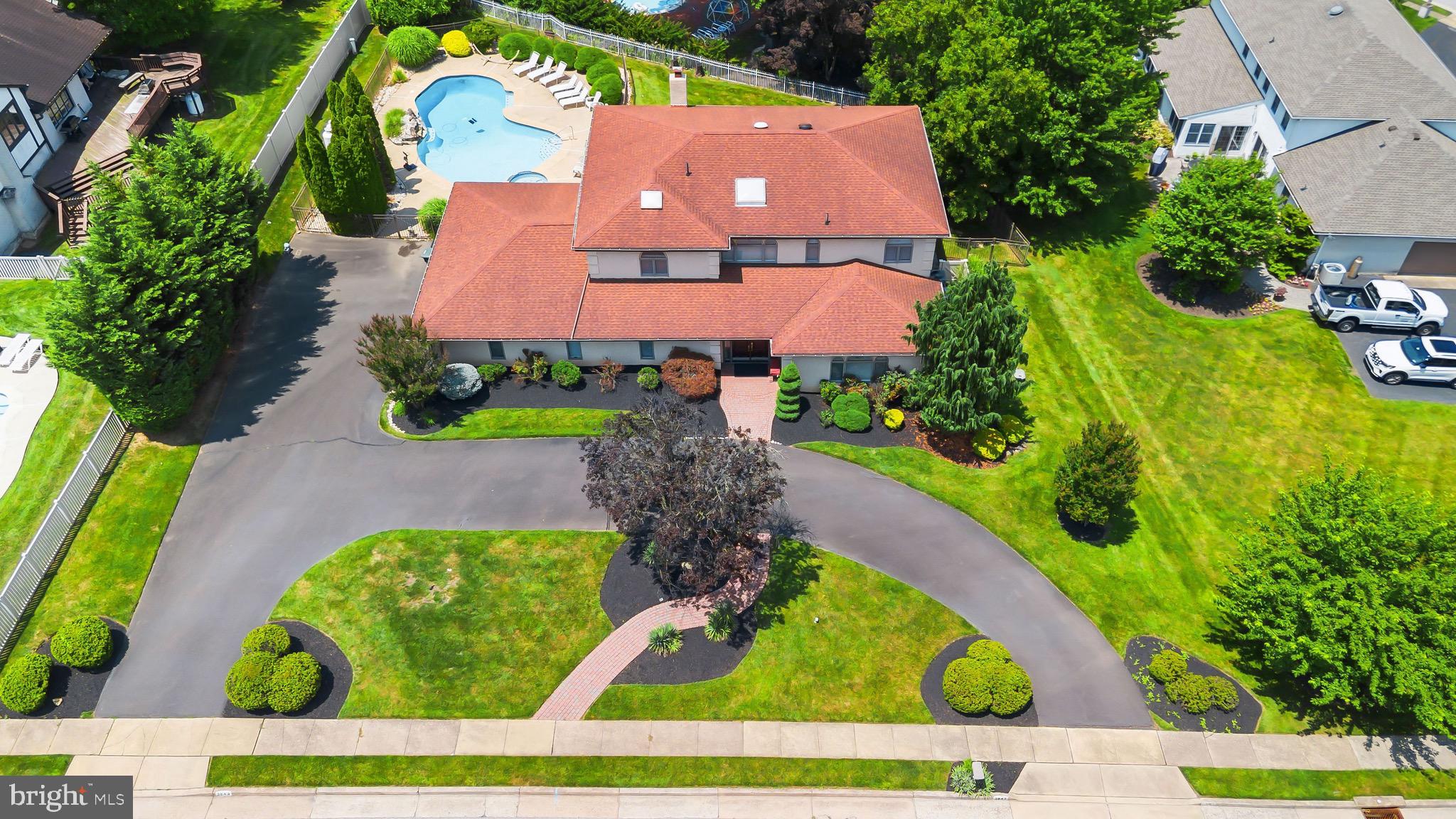 JUSTA FARMS - Residential