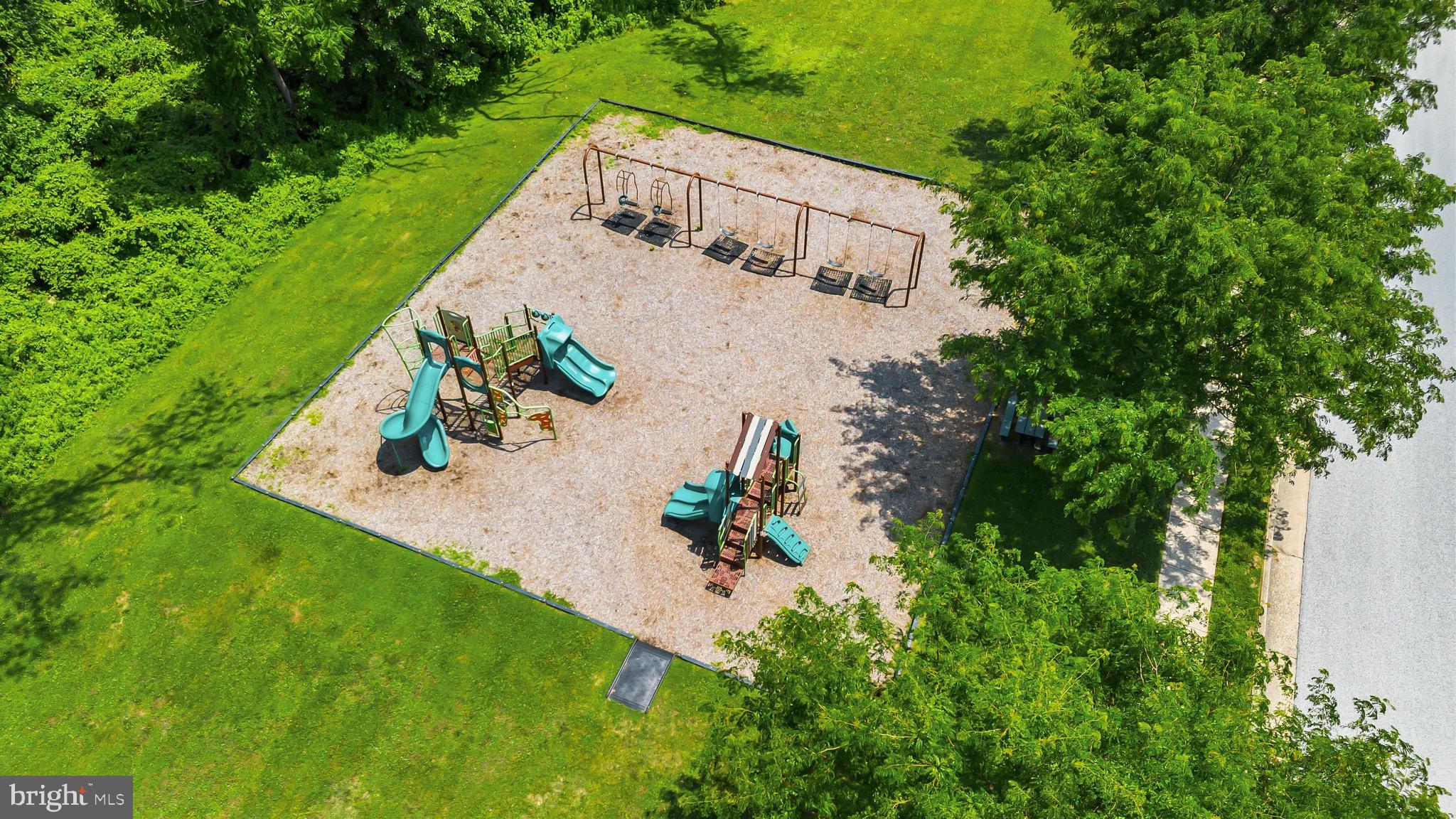 JUSTA FARMS - Residential
