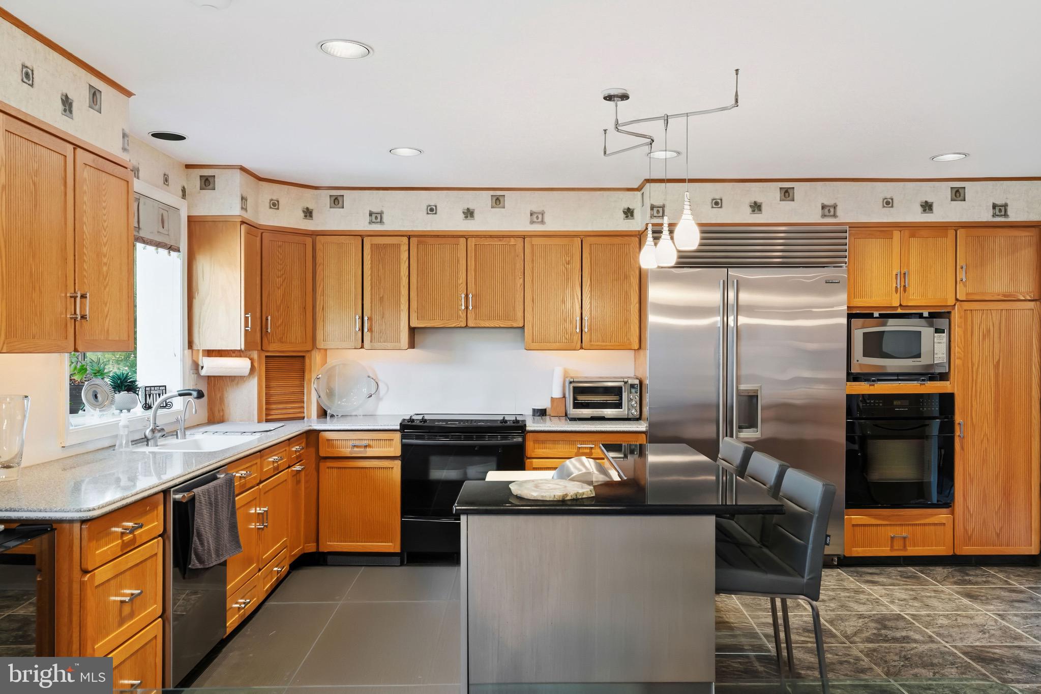 JUSTA FARMS - Residential