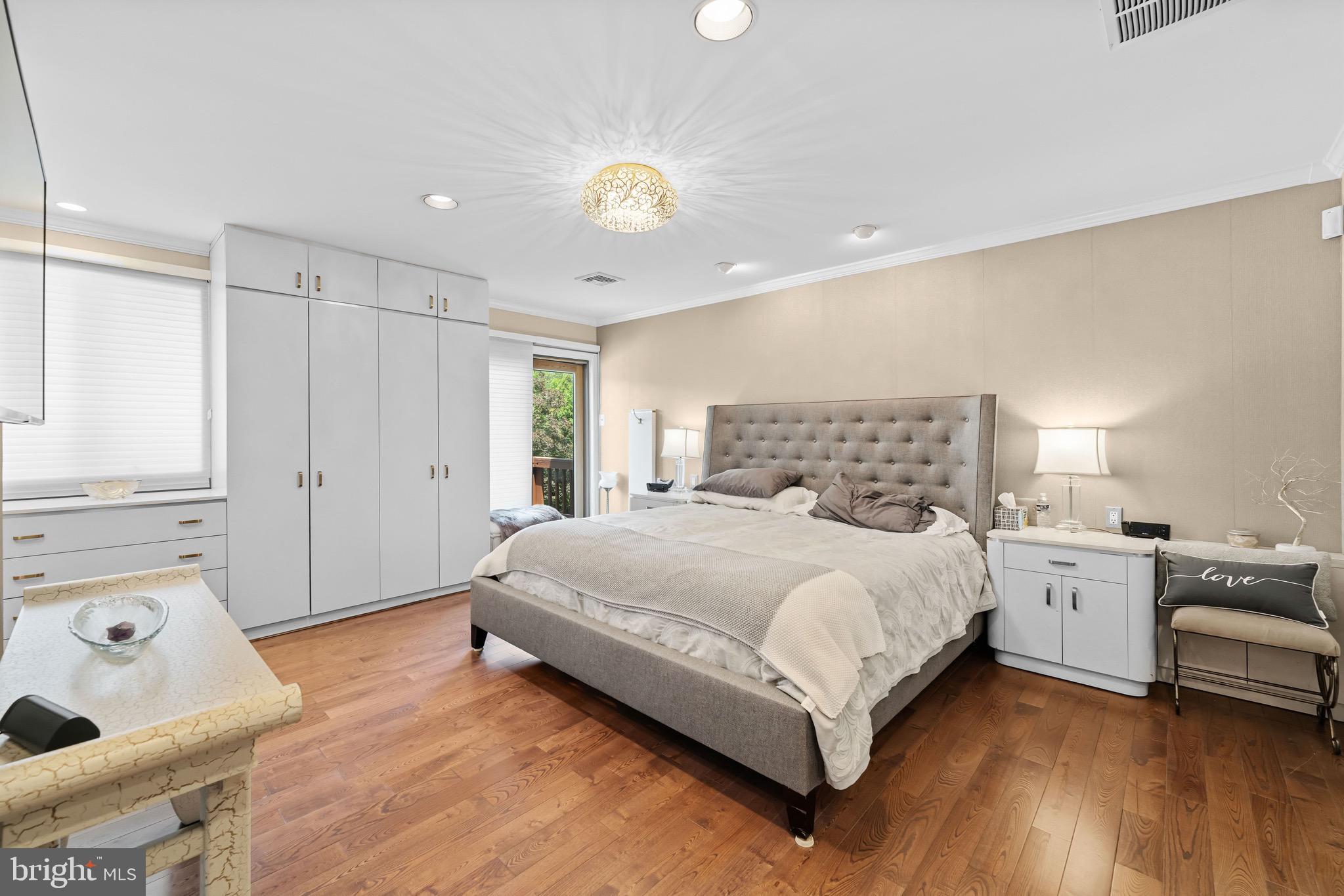 JUSTA FARMS - Residential