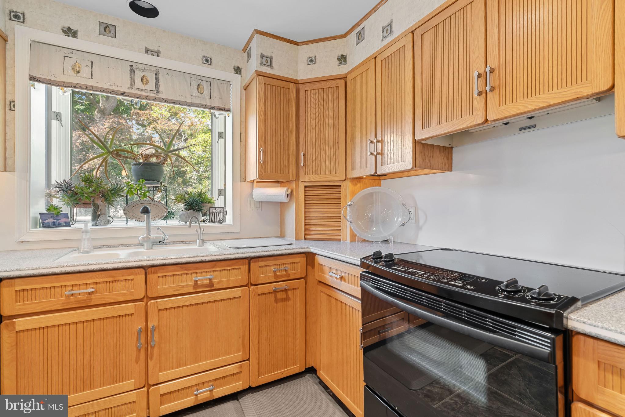 JUSTA FARMS - Residential