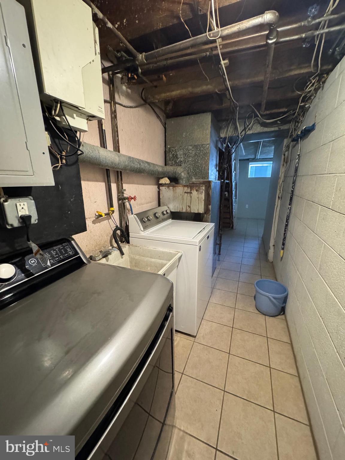 PHILADELPHIA (NORTHWEST) - Residential