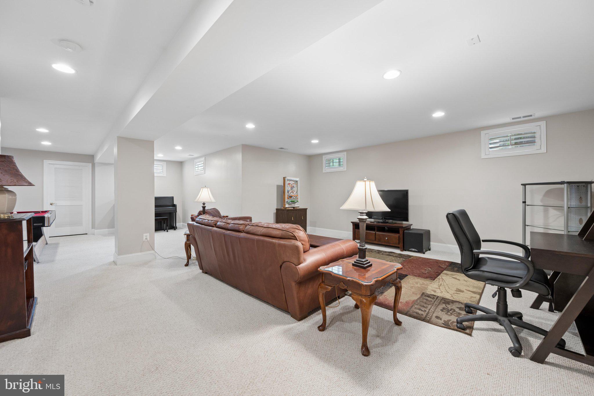 PEMBERTON - Residential