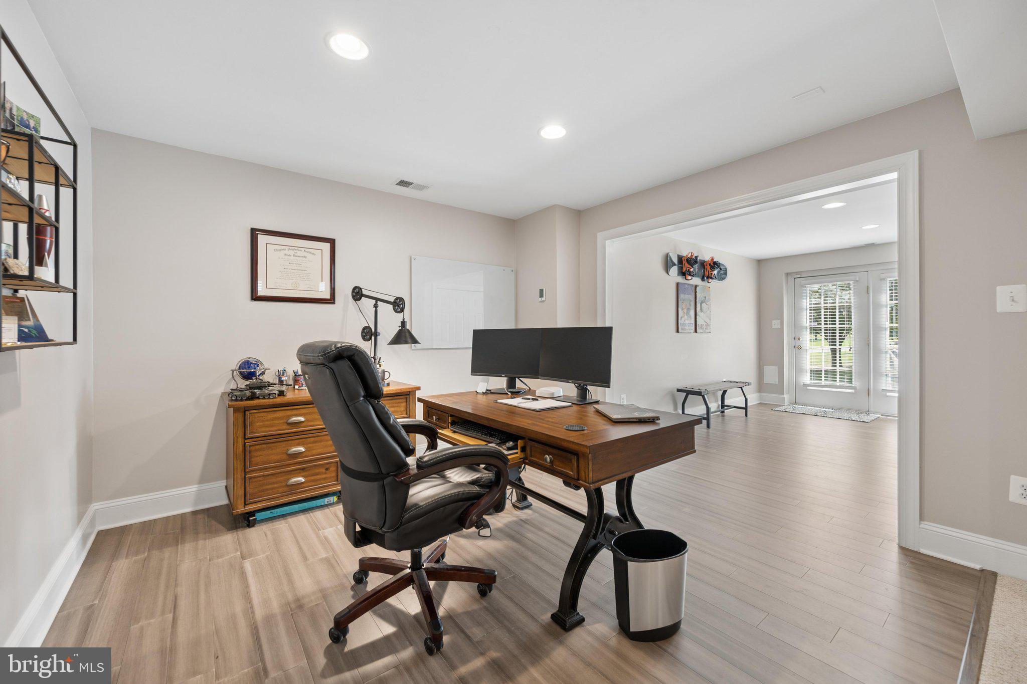 PEMBERTON - Residential