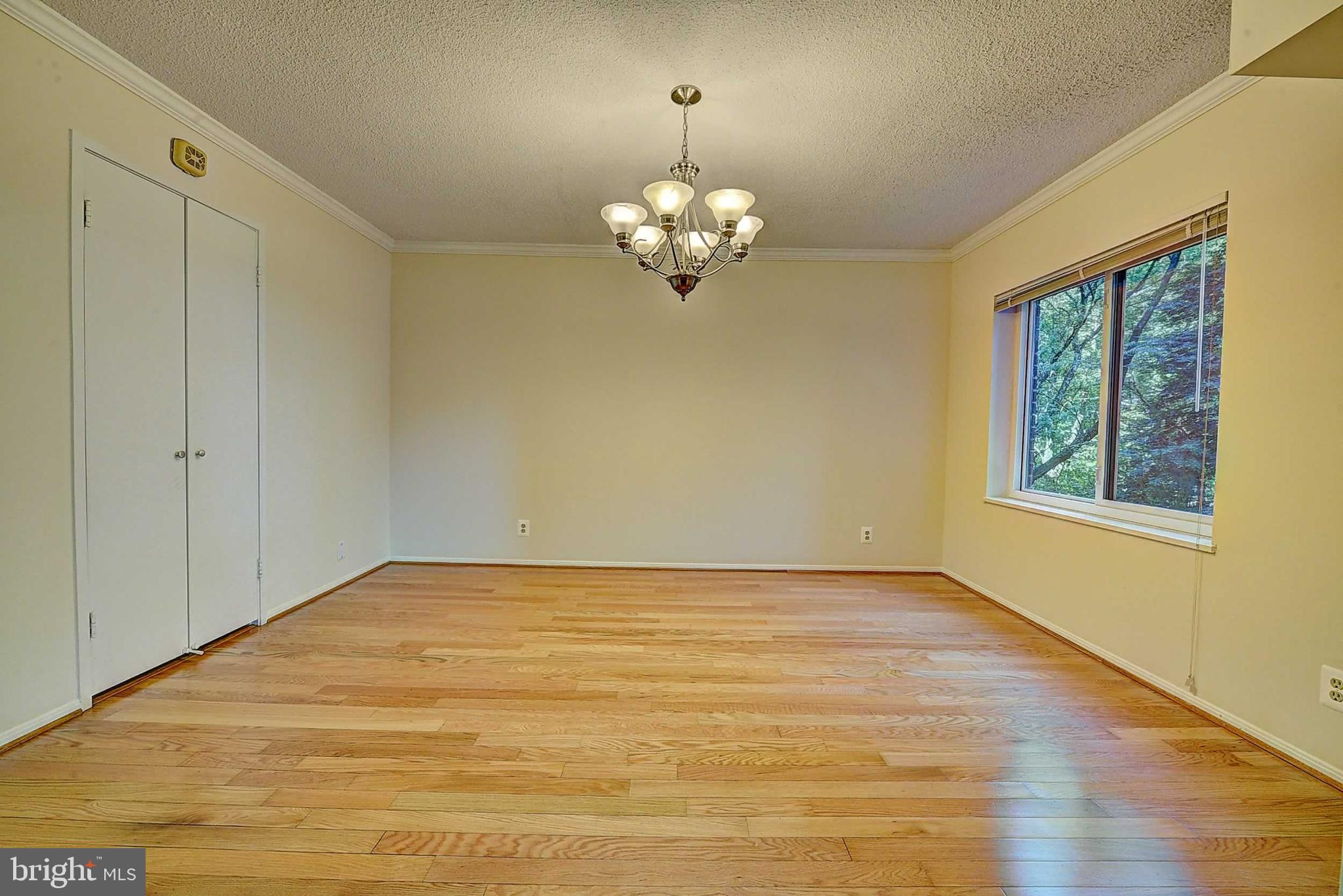 ROTONDA - Residential Lease