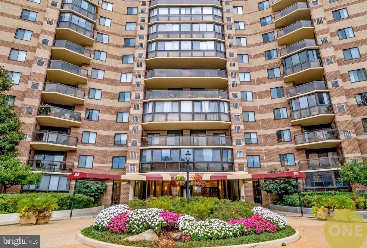 ROTONDA - Residential Lease