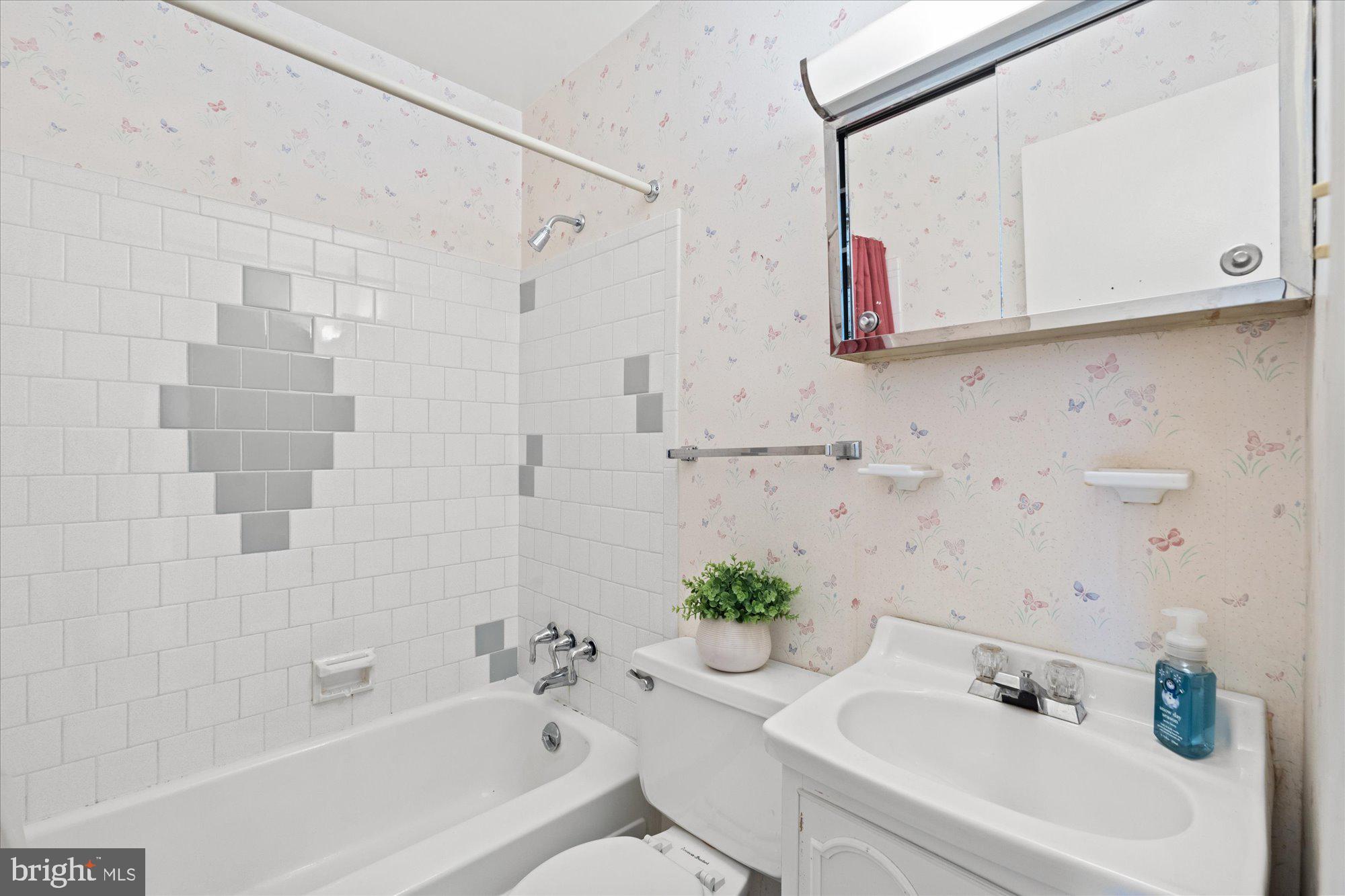 ALCOVA HEIGHTS - Residential