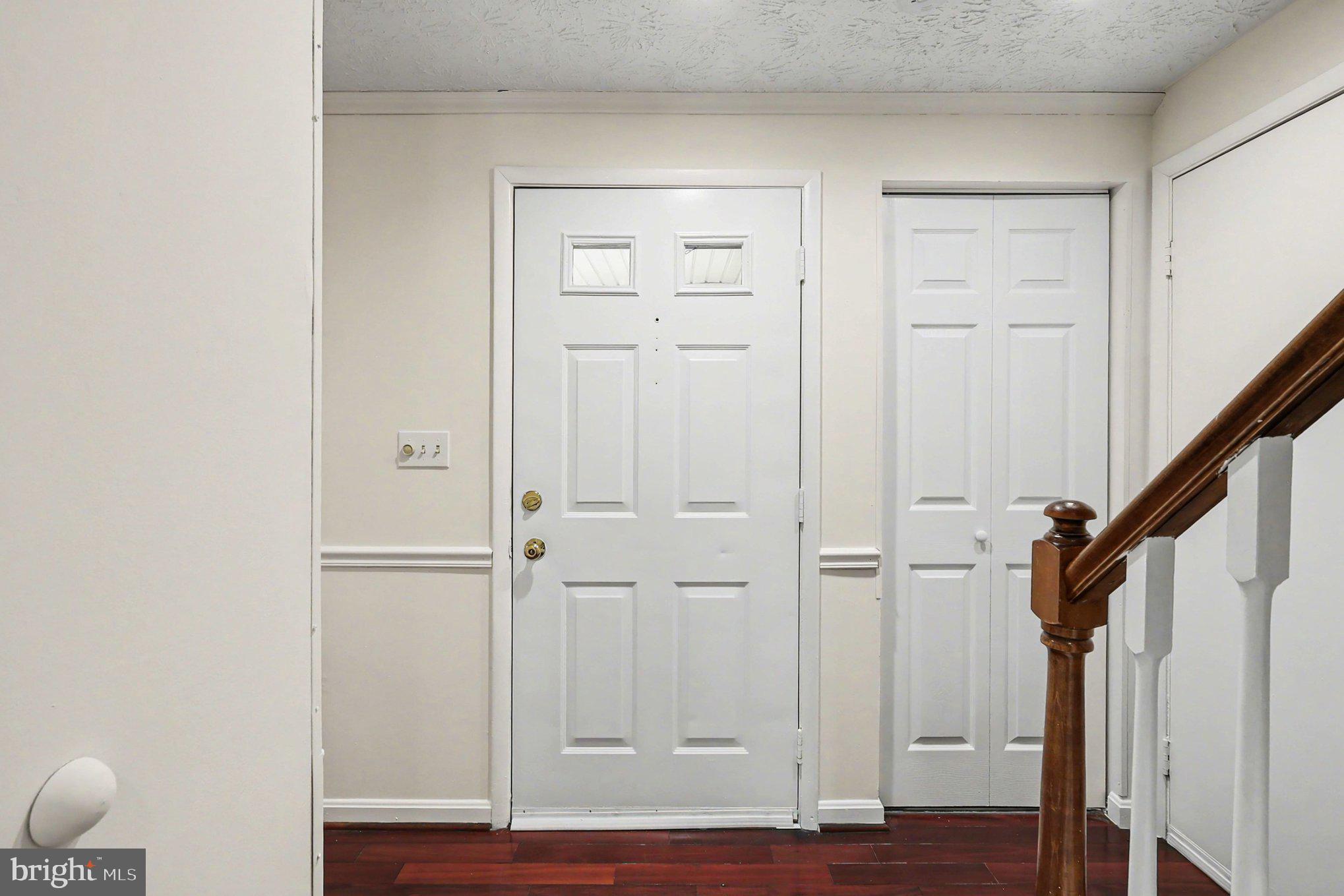 ESTATES AT EAGLE LIE - Residential Lease