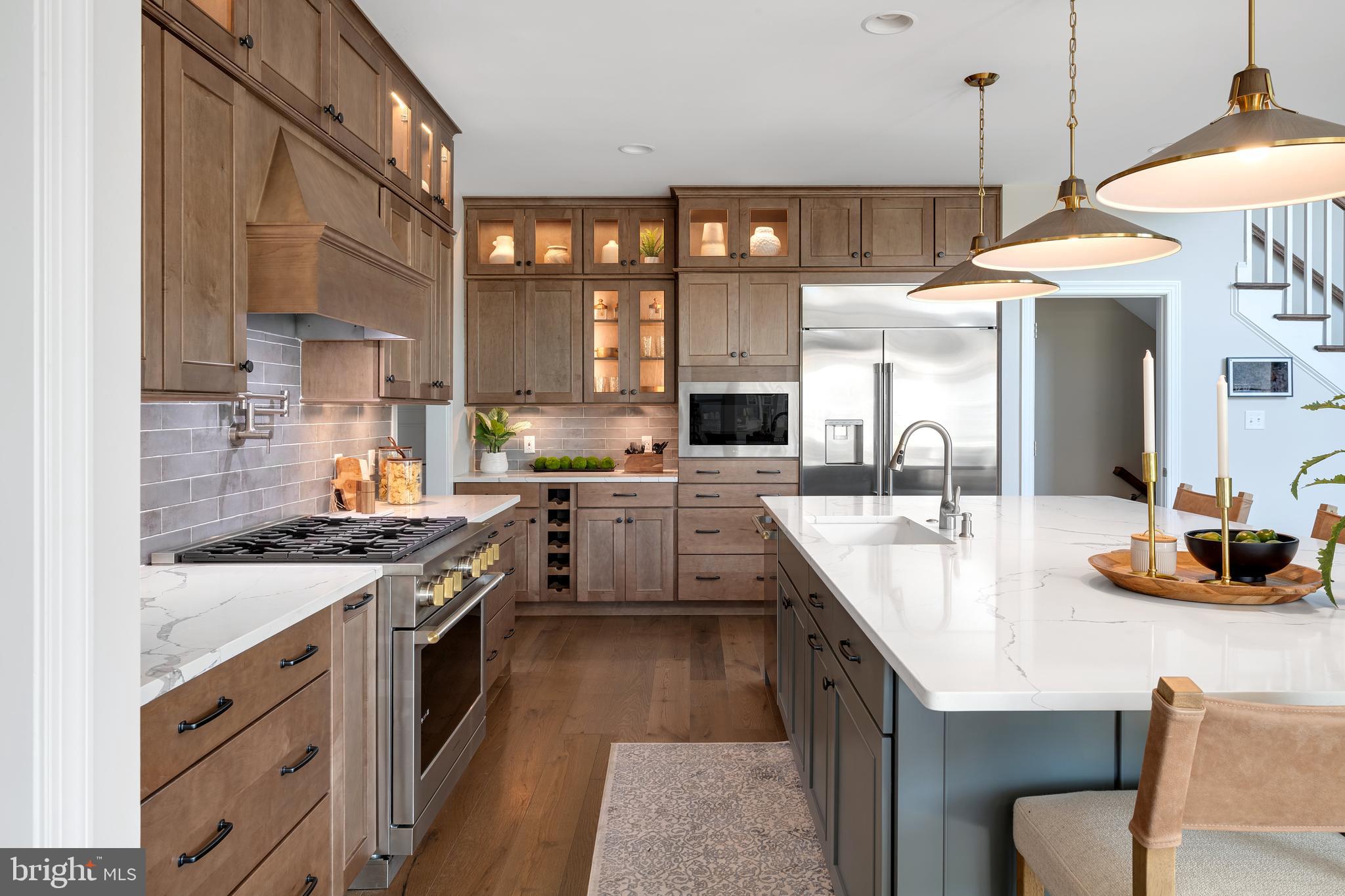 PENINSULA LAKES - Residential