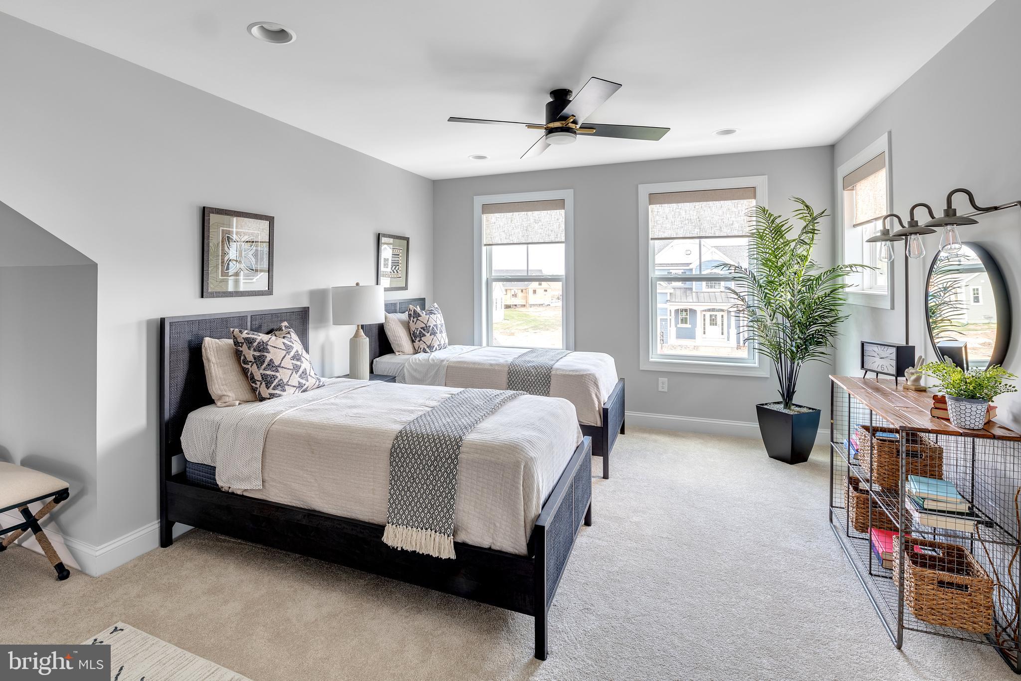 PENINSULA LAKES - Residential
