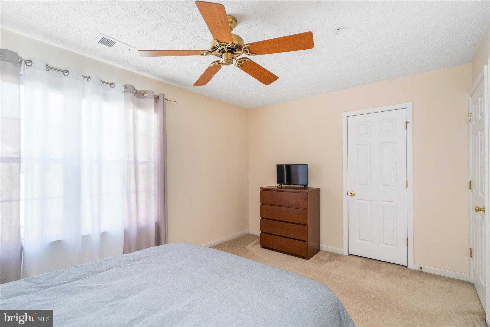 OAKHURST - Residential
