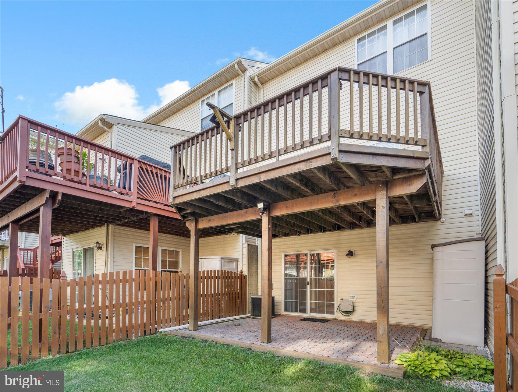 OAKHURST - Residential