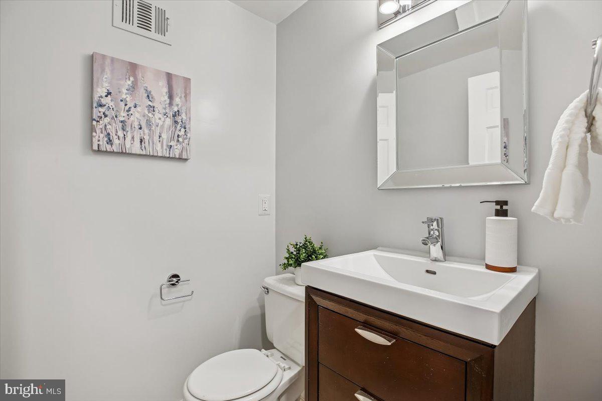 BRADLEY HILLS GROVE - Residential