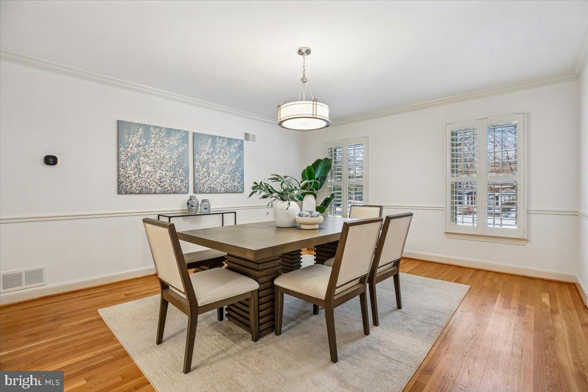 BRADLEY HILLS GROVE - Residential