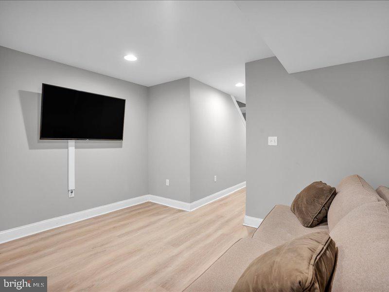 TEMPLE UNIVERSITY - Residential Income