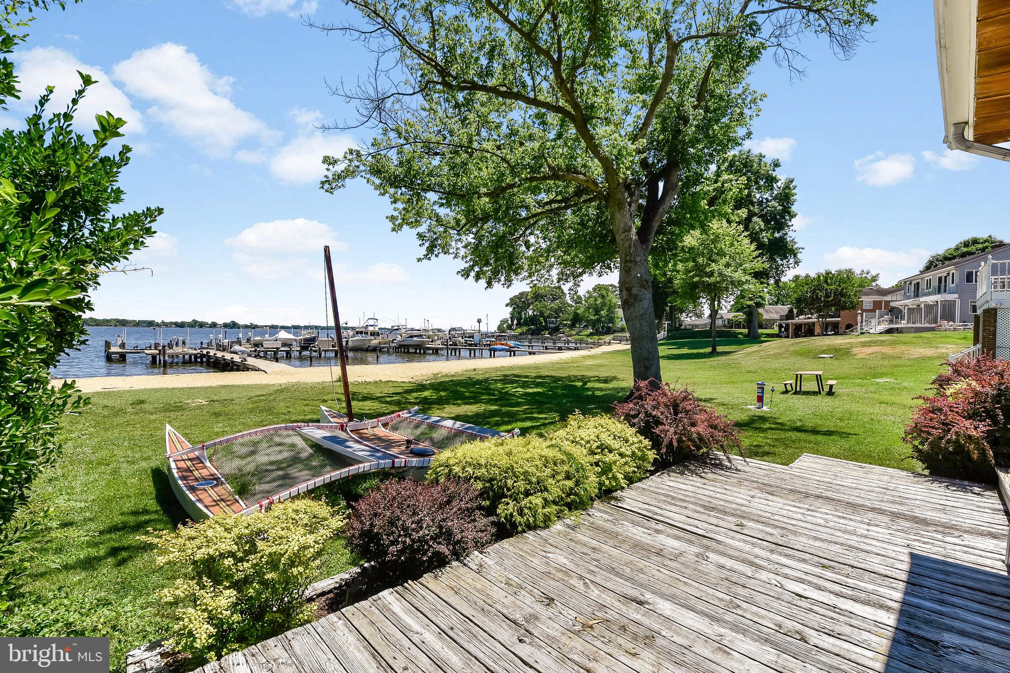 LOCH HAVEN BEACH - Residential