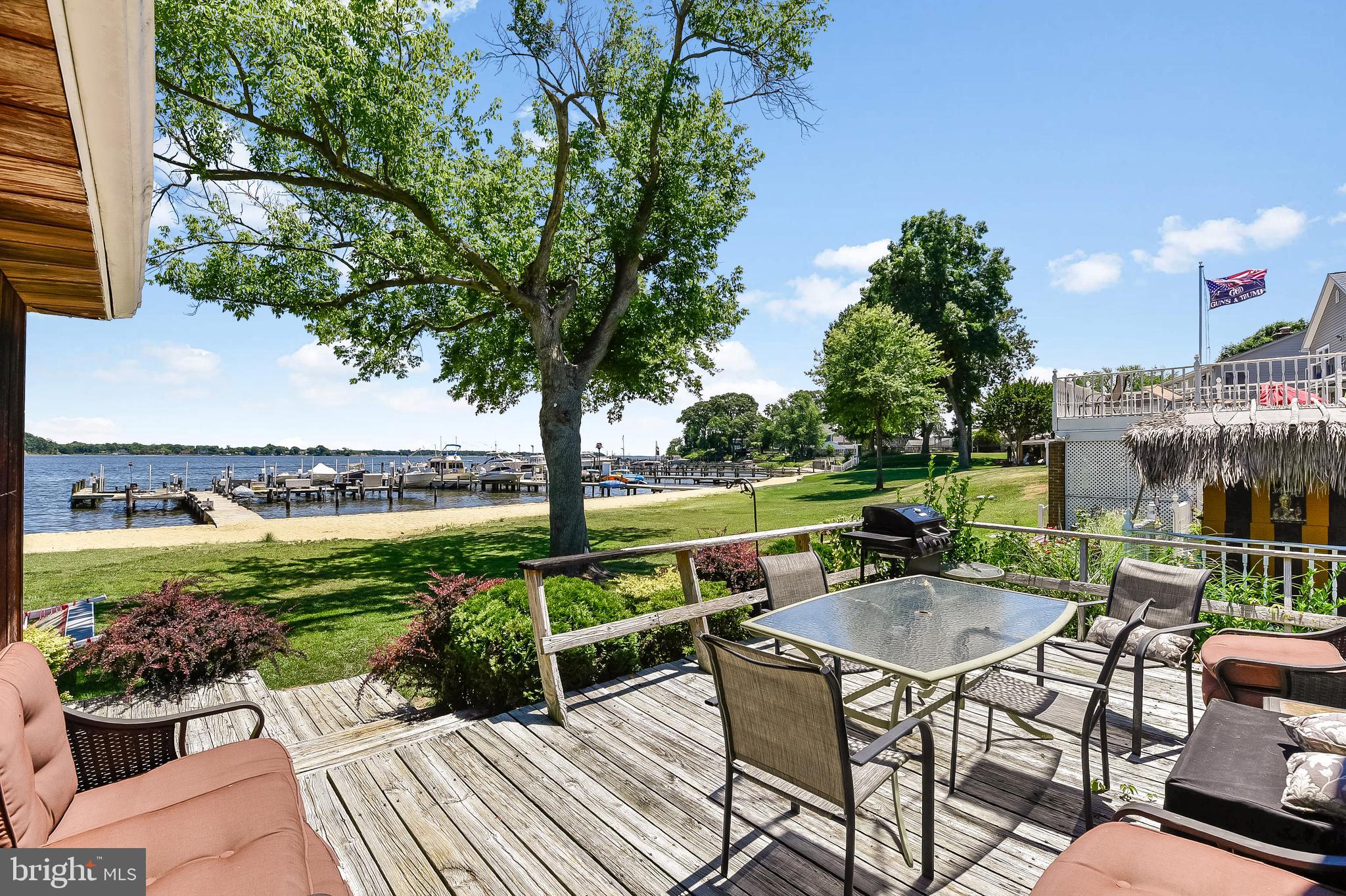 LOCH HAVEN BEACH - Residential