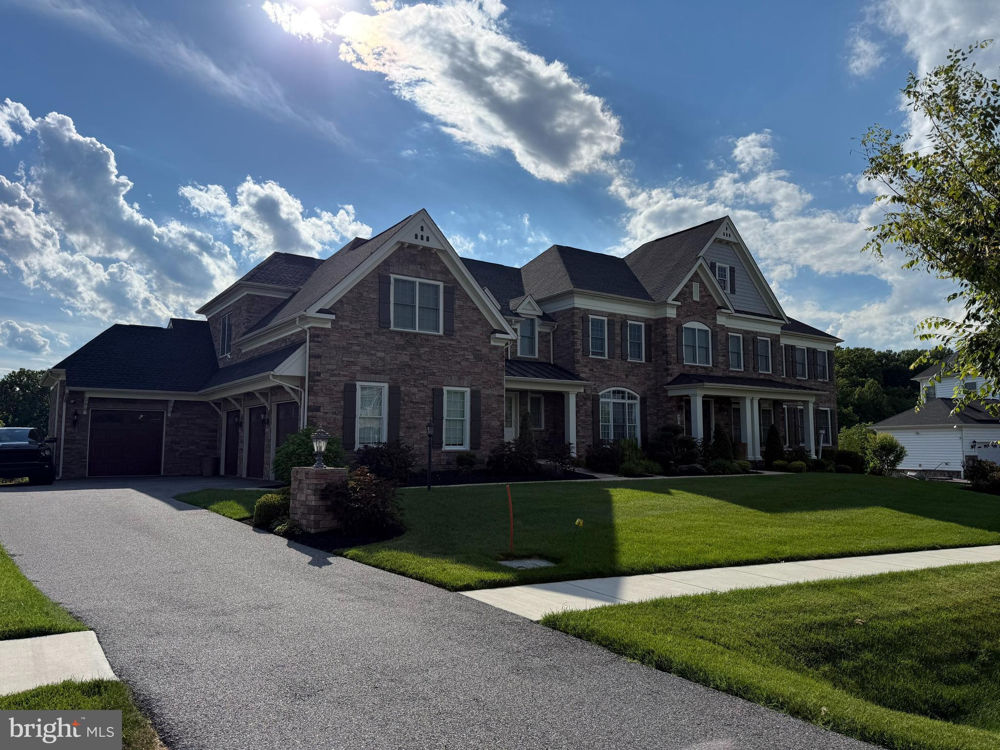 TROTTERS GLEN - Residential