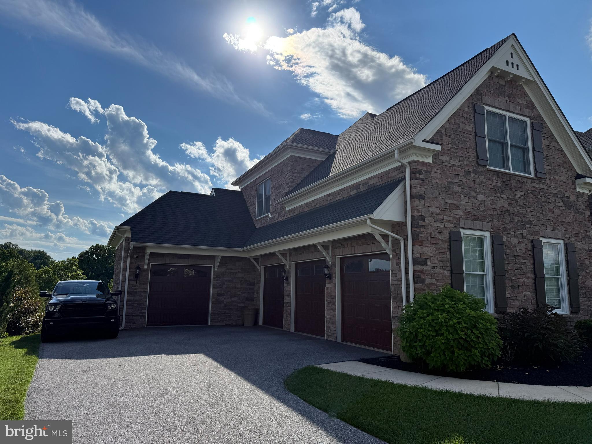 TROTTERS GLEN - Residential