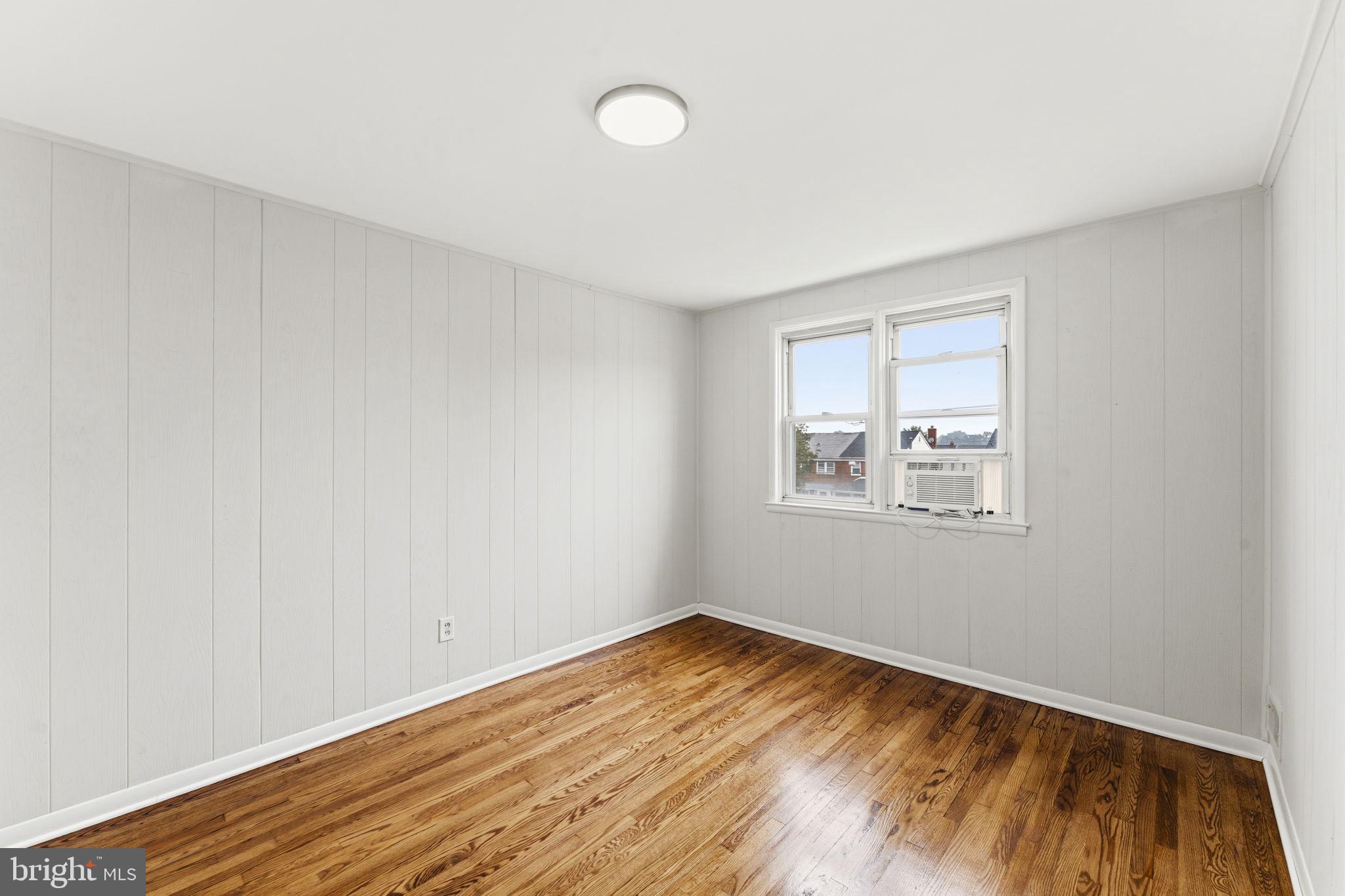 HILL HOMES - Residential